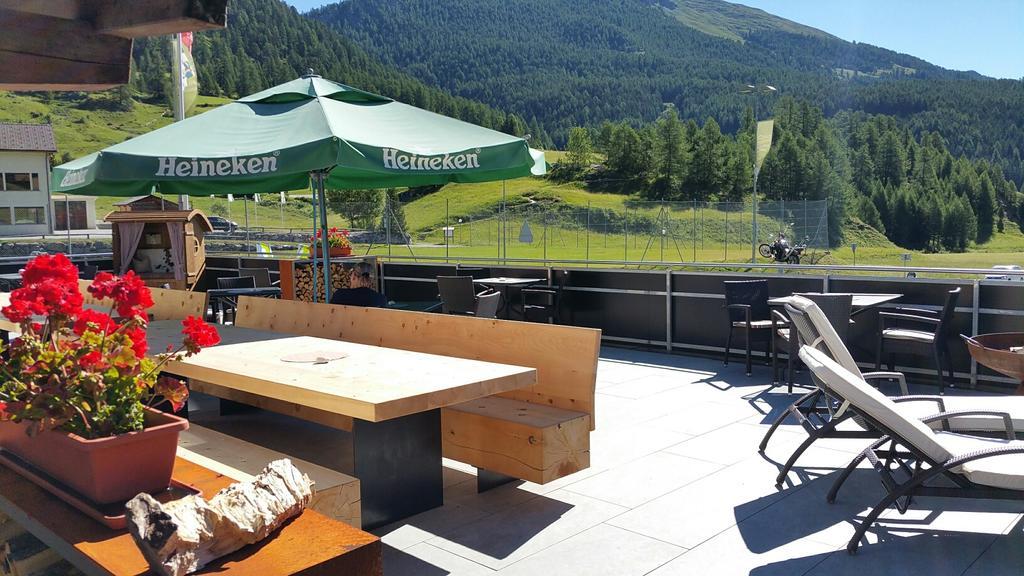 Hotel Al Rom Tschierv ภายนอก รูปภาพ